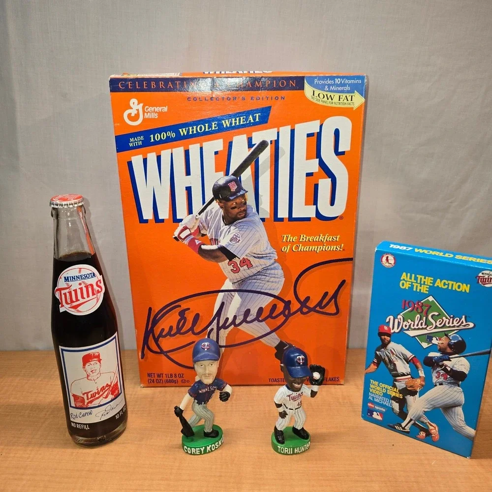 Lot of Minnesota Twins Baseball‎ Collectibles Wheaties Coke Bobble Heads VHS VTG
